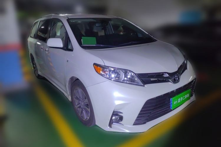Used Toyota SIENNA 