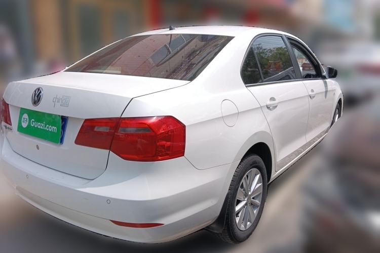 Used Volkswagen Jetta 2015 1.6L Manual Comfort Model