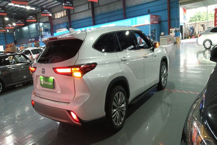 Used Toyota Highlander 2022 Dual-Engine 2.5L Four-Wheel Drive Supreme Edition 7-Seater Rear Right 45 Deg