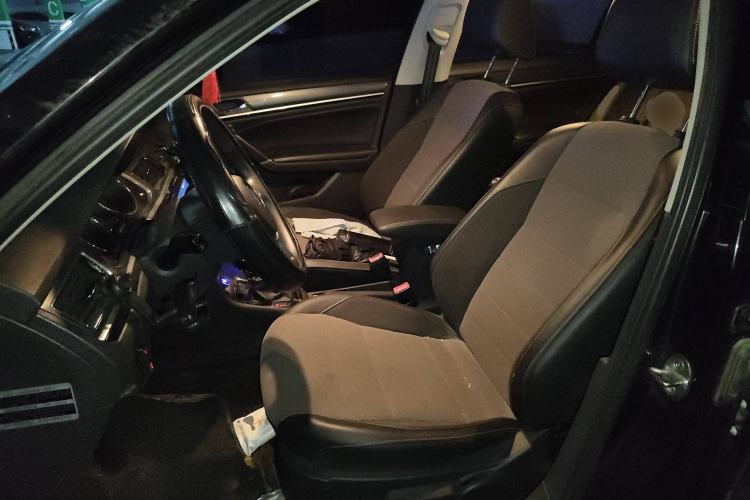 Used Volkswagen C-TREK 2017 1.6L Automatic Comfort Model Left Front Seat