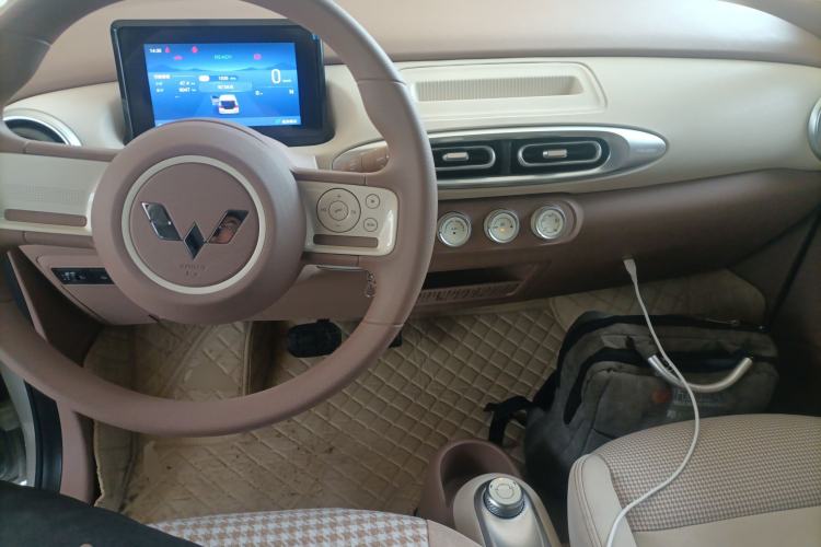 Used Wuling Hongguang MINIEV 2025 Four-Door Version Advanced Edition
