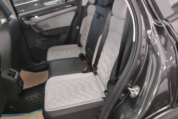 Used Volkswagen Tayron 2024 330TSI Two-Wheel Drive Luxury Plus Advanced Version
