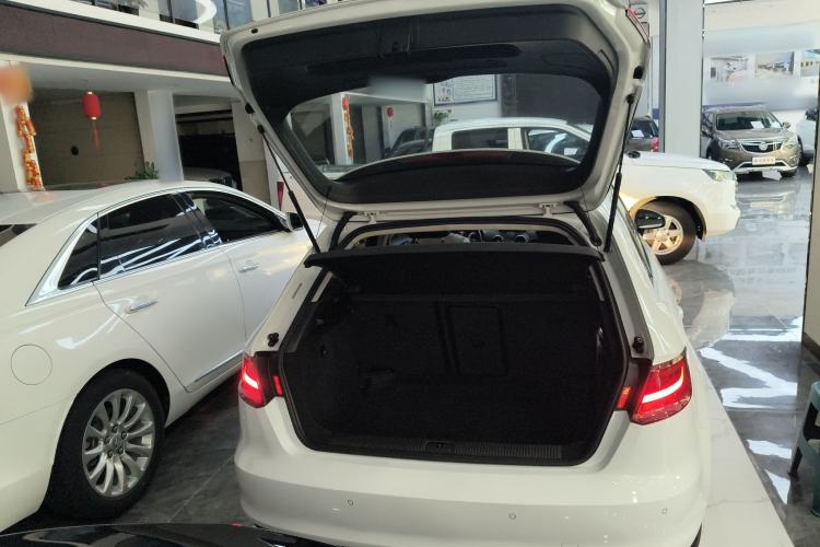 Used Audi A3 2014 Sportback 35 TFSI Automatic Style Edition Trunk