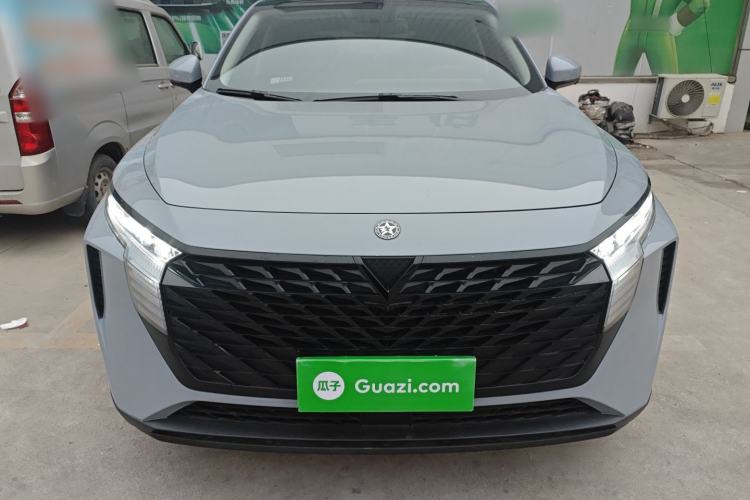 Used Venucia V 2023 260T Idol Edition Pro
