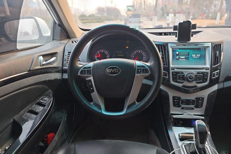 Used BYD e5 2016 300 Prestige Edition Steering Wheel