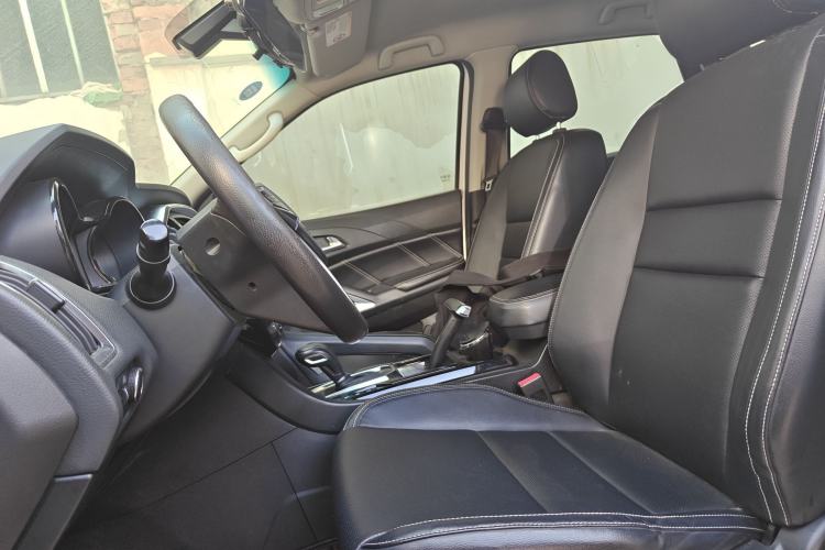 Used JMC Yusheng S350 2016 2.4T Automatic 4x4 Diesel Luxury 5-Seater