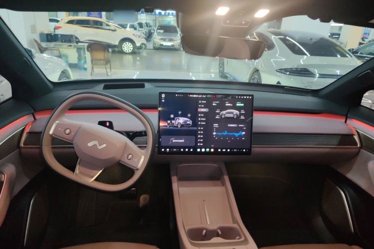 Used ONVO L60 2024 60 kWh Rear-Drive Version