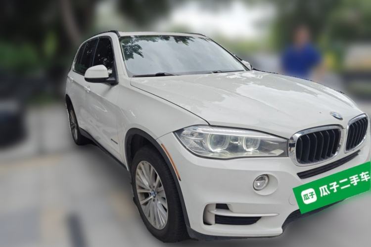 Used BMW X5  Front Right 45 Deg