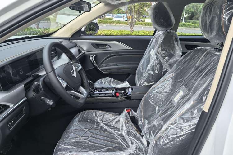 Used Bestune T77 2023 1.5T Automatic Luxury Model
