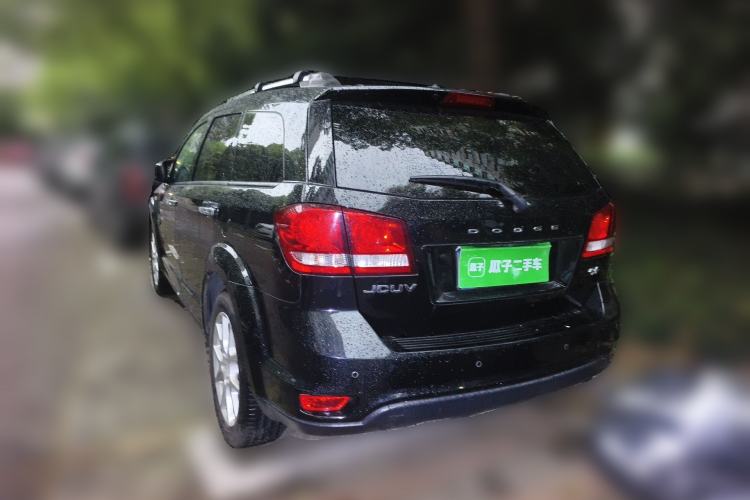 Used Dodge Journey 2013 2.4L Two-Wheel Drive Luxury Version Rear Left 45 Deg