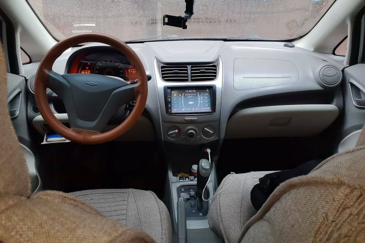 Used Chevrolet Sail 2011 Sedan 1.4L AMT Happiness Edition