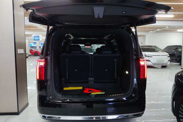 Used Zeekr 009 2024 Six-Seat Executive Version 4WD 140 kWh