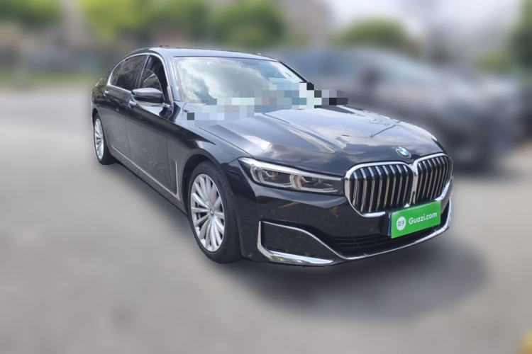 Used BMW 7 Series 2021 730Li Luxury Package Front Right 45 Deg