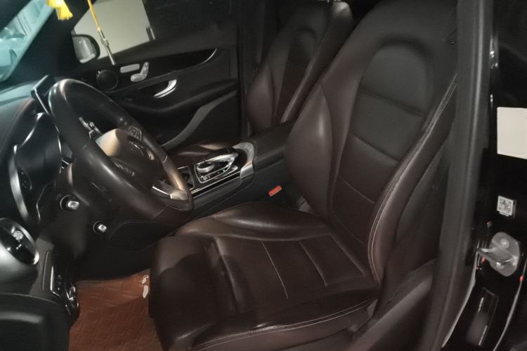 Used Mercedes-Benz GLC 2017 GLC 260 4MATIC Luxury Model
