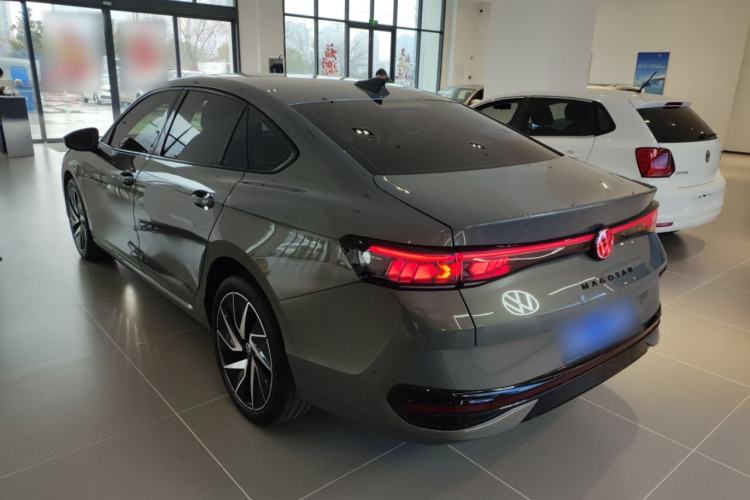 Used Volkswagen Magotan 2024 380TSI DSG Prestige Edition DaMai Package