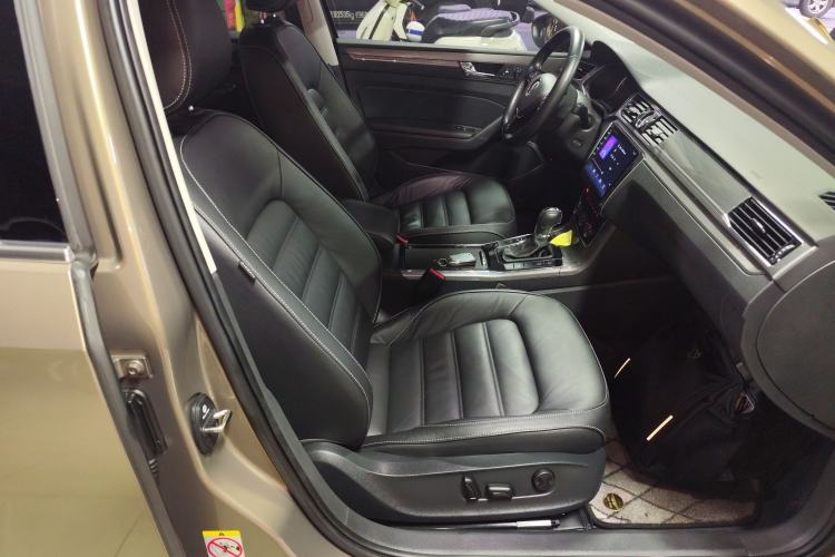 Used Volkswagen Passat 2017 330TSI DSG Luxury Edition