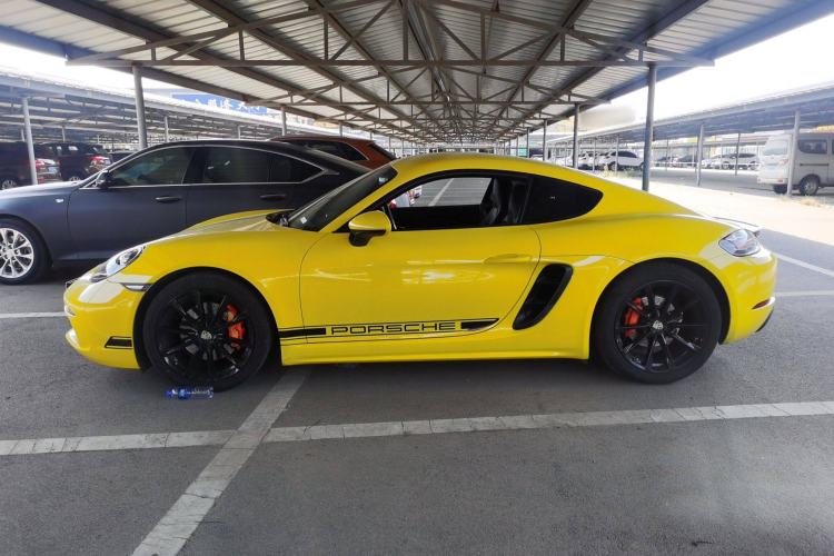 Used Porsche 718 2018 Cayman 2.0T