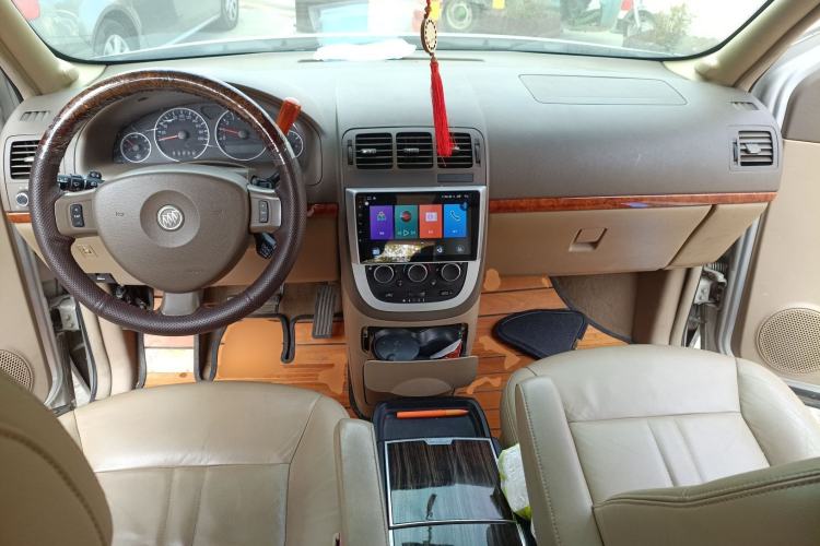 Used Buick GL8 2011 2.4L LT Executive Edition
