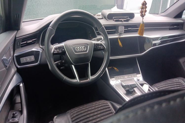 Used Audi A6L 2019 40 TFSI Luxury Dynamic Model Steering Wheel