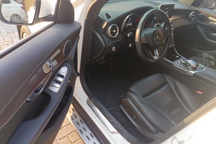 Used Mercedes-Benz GLC 2016 GLC 300 4MATIC Dynamic Model Driver Seat