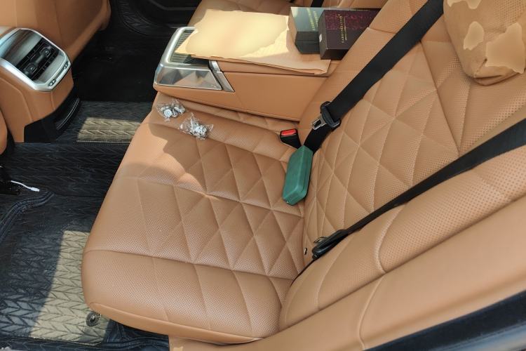 Used BMW 7 Series 2023 735Li M Sport Package Left Rear Seat