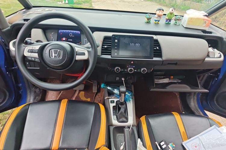 Used Honda LIFE 2021 1.5L CVT CRO-S Fun Edition Center Console