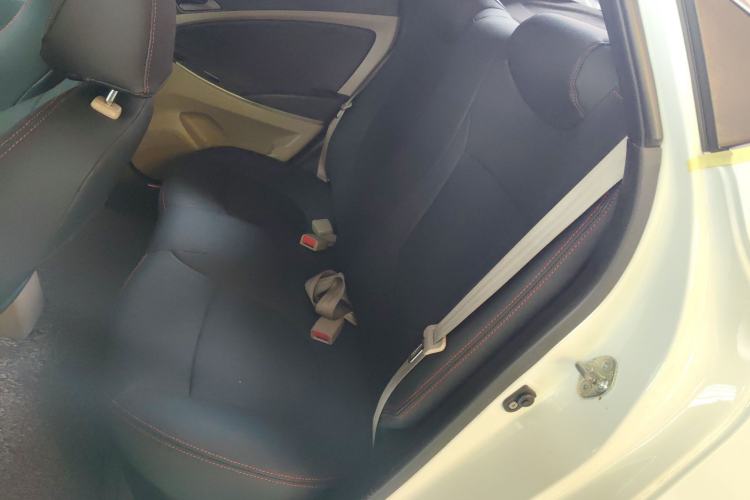 Used Hyundai Verna (older generation) 2016 1.4L Automatic Smart GLS Left Rear Seat