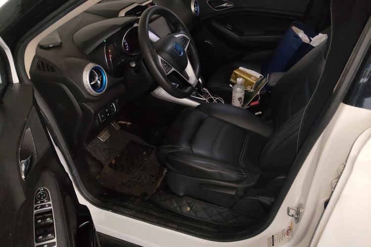 Used BYD Yuan New Energy 2018 EV360 Smart Connected Cool Model Driver Seat