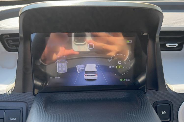 Used Wuling Hongguang MINIEV 2022 Macaron Premium Model – Lithium Iron Phosphate