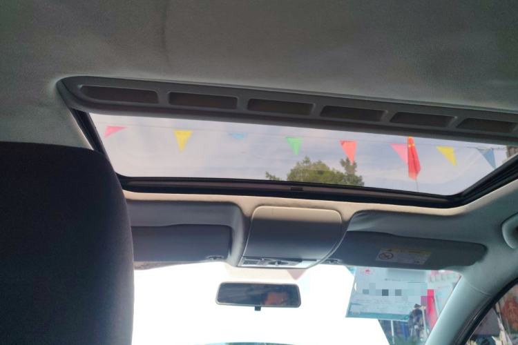 Used Volkswagen Polo 2016 1.6L Automatic Comfort Model
