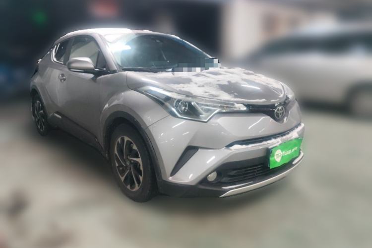 Used Toyota IZOA 2018 2.0L Yichi Version China VI Standard
