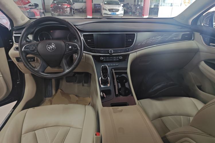 Used Buick LaCrosse 2018 28T Avenir
