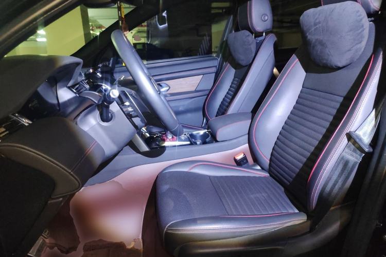 Used Land Rover Discovery Sport 2021 249 PS R-Dynamic SE Performance Tech Edition 5 Seats Left Front Seat