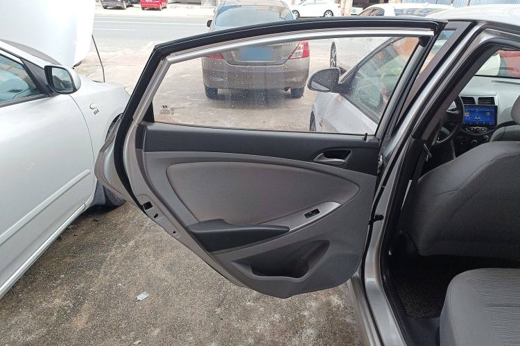 Used Hyundai Verna (older generation) 2014 1.4L Automatic Smart GLS