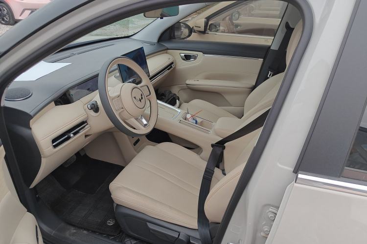 Used Wuling Bingo S 2025 Model 325km Deluxe Edition Left Front Seat