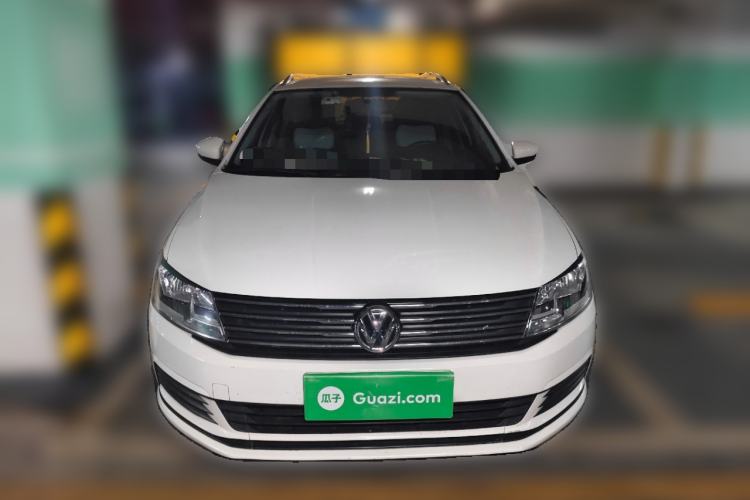 Used Volkswagen Gran Lavida 2017 1.6L Automatic Fashion Edition Front