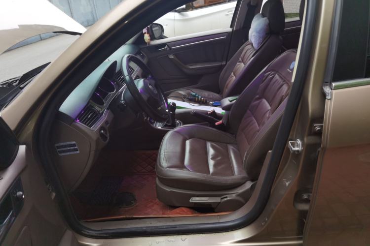 Used Volkswagen Bora 2013 1.6L Manual Comfort Model Left Front Seat