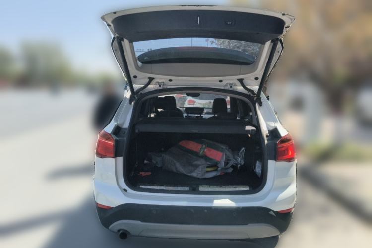 Used BMW X1 2016 sDrive18Li Premium Edition Trunk