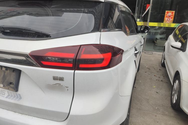 Used Geely Auto Emgrand X7 Sport 2020 1.8TD DCT Two-Wheel Drive Smart Connect 4G-Enabled Version Exterior 3