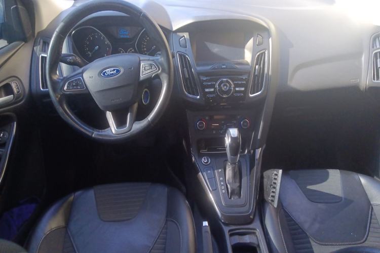 Used Ford Focus 2015 Hatchback EcoBoost 125 Automatic Supreme Style Edition
