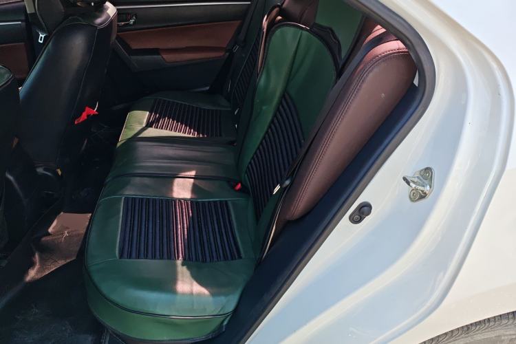 Used Toyota Levin 2017 Revised 185T CVT Elite Edition China V Standard Left Rear Seat