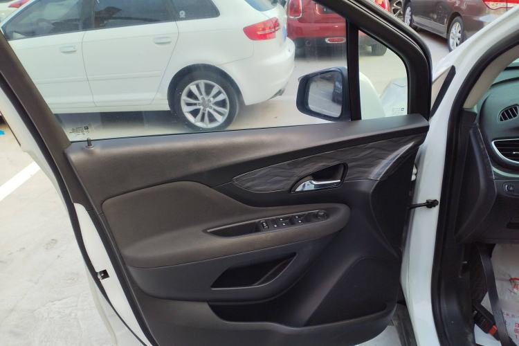 Used Buick Encore 2016 18T Automatic Two-Wheel Drive Urban Leading Edition