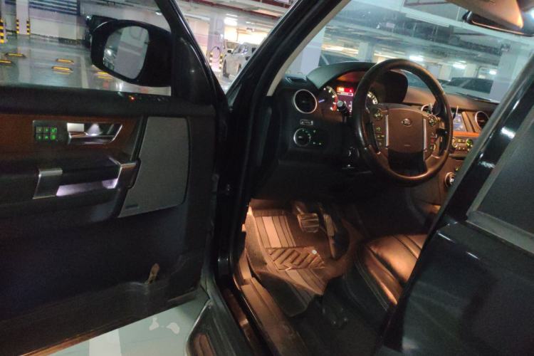 Used Land Rover Discovery 2016 3.0 SC Obsidian Black Heritage Edition HSE