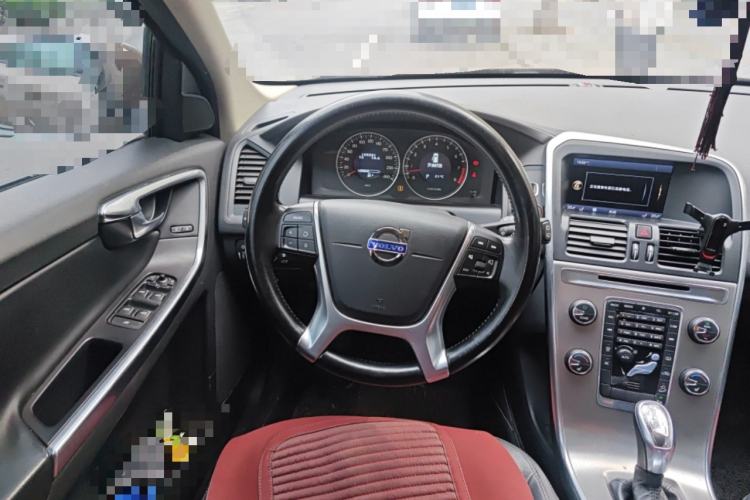 Used Volvo XC60 2013 T6 AWD Comfort Edition
