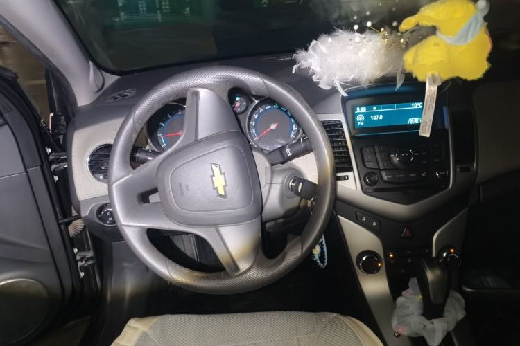 Used Chevrolet Cruze 2011 1.8L SE Automatic Steering Wheel