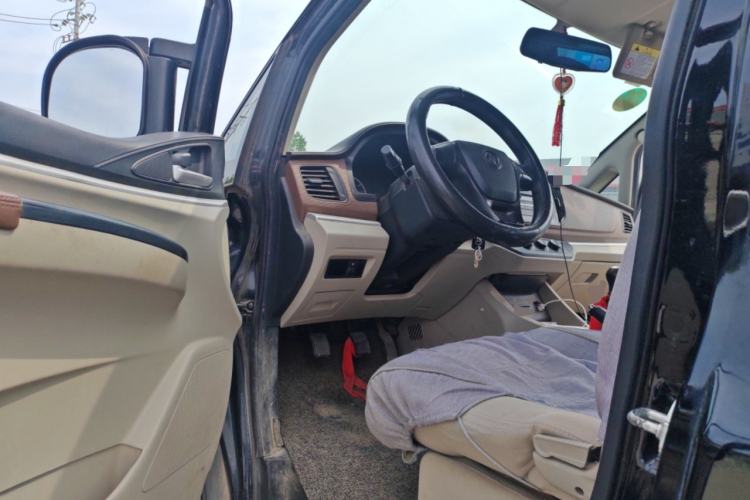 Used FORTHING Lingzhi 2019 M5L 1.6L 7-Seater Base Model China VI Standard Driver Seat