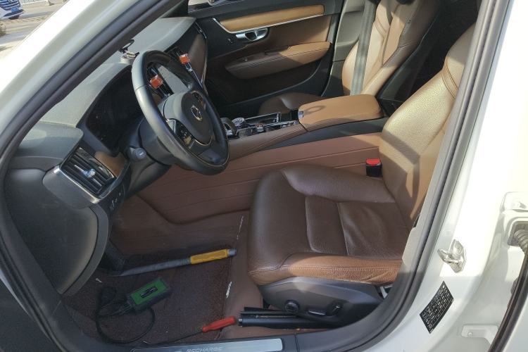 Used Volvo S90 New Energy 2022 T8 eDrive Hybrid Luxury Edition