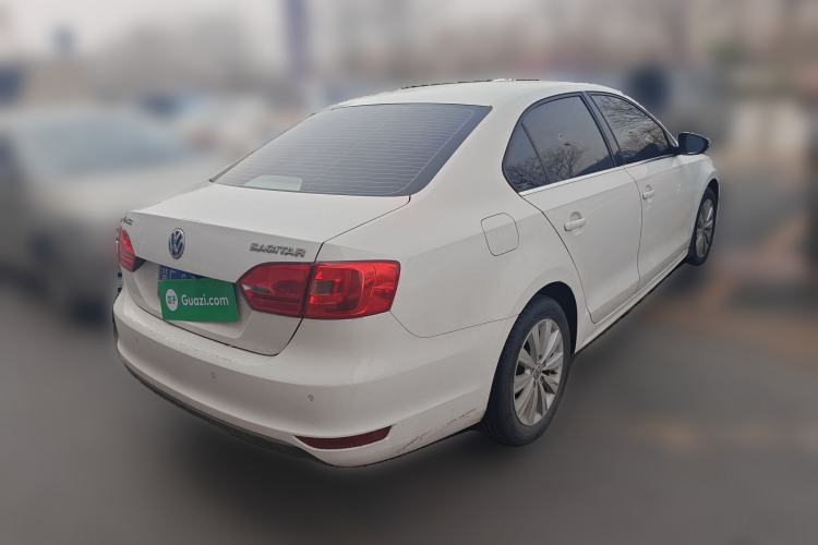 Used Volkswagen Sagitar 2015 1.6L Automatic Comfort Model
