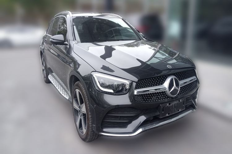 Used Mercedes-Benz GLC 2021 GLC 300 L 4MATIC Luxury Model Front Right 45 Deg