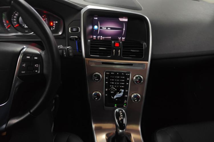 Used Volvo XC60 2017 T5 AWD Smart Upgrade Edition